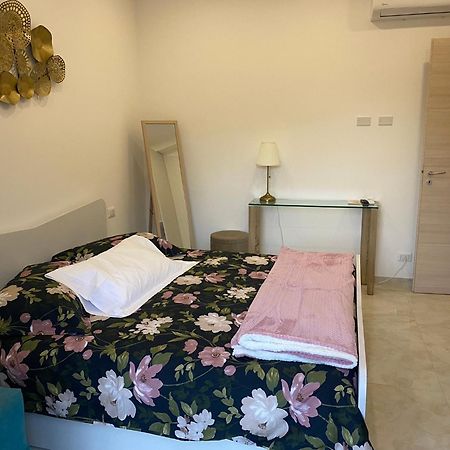 La Ginestra Hotell Giardini Naxos Exteriör bild