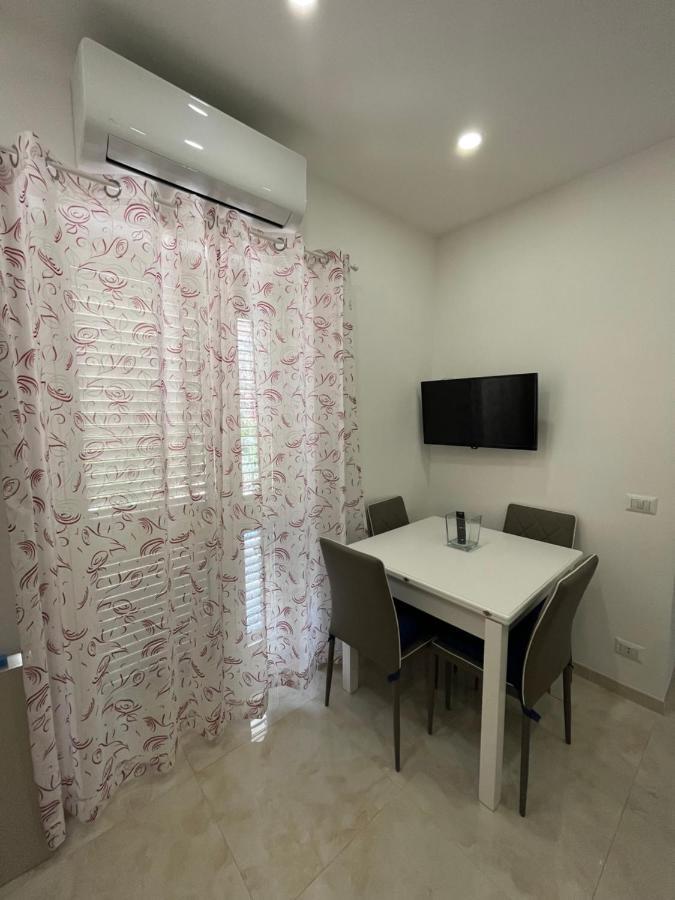 La Ginestra Hotell Giardini Naxos Exteriör bild