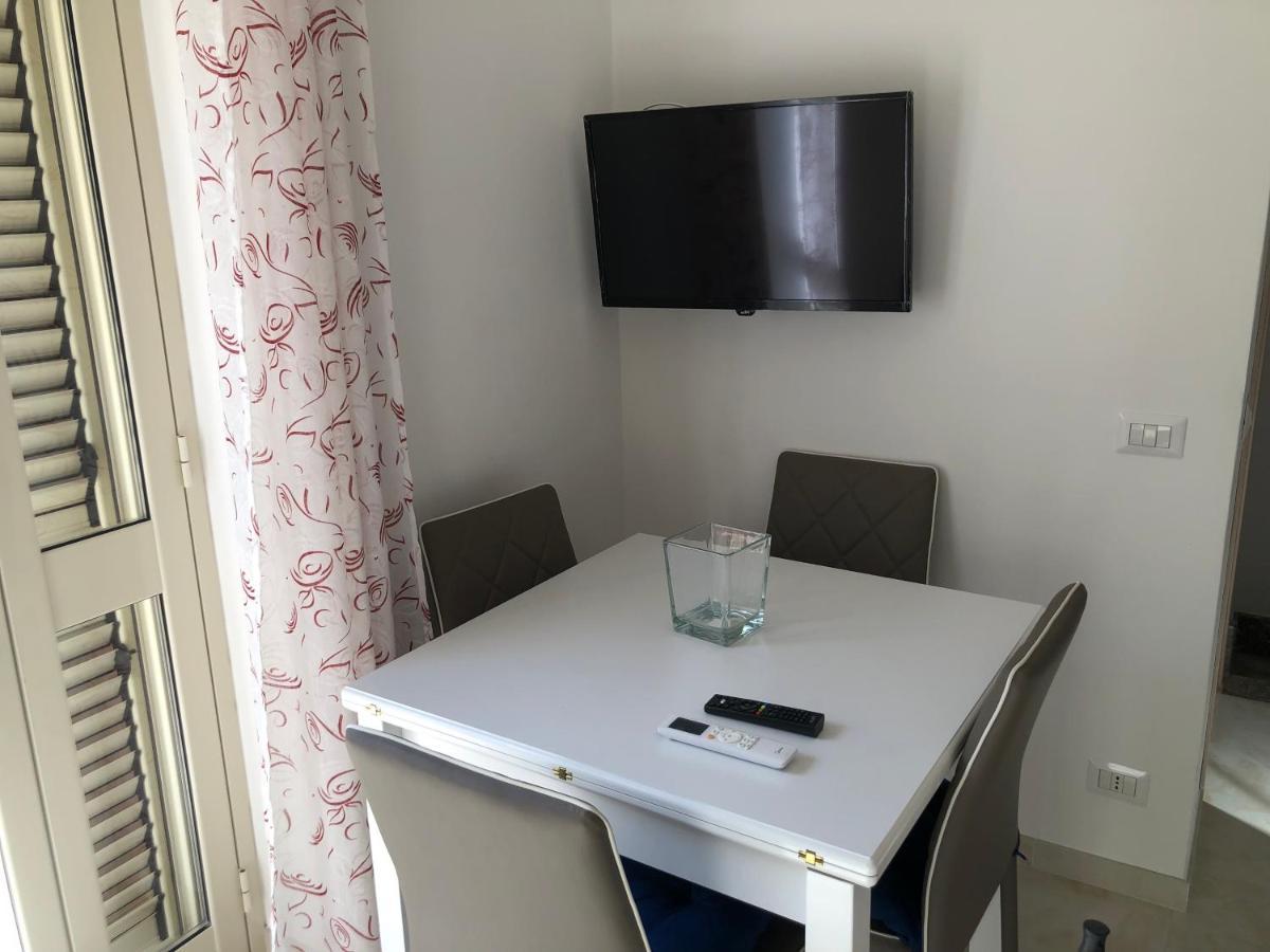 La Ginestra Hotell Giardini Naxos Exteriör bild